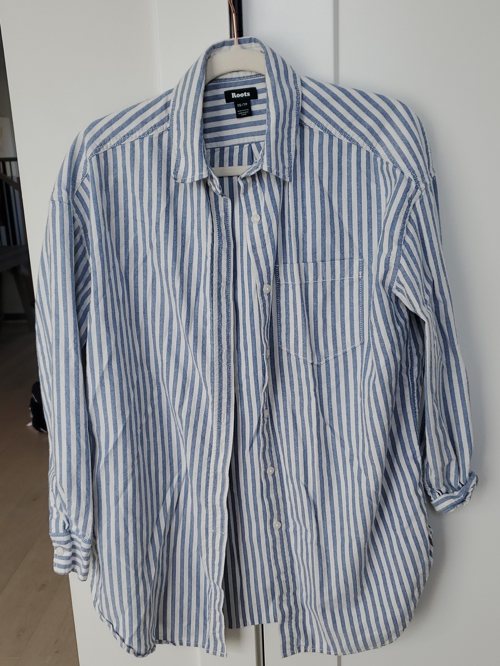 Roots 100% Cotton- Blue White Striped Buttondown Ladies Oversized XS